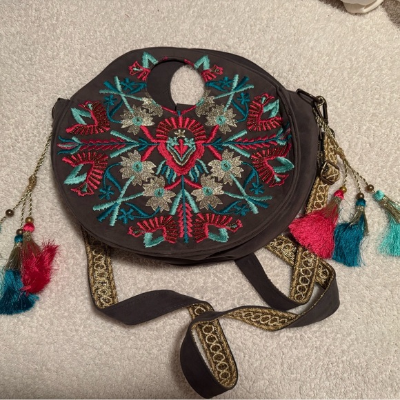 Floral Embroidered Crossbody Bag - Gray and Multicolor